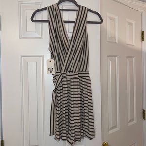 Easy Day Striped Romper (size Medium)